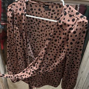 SHEIN Privé Random Dalmatian Print Lantern Sleeve Belted Blouse